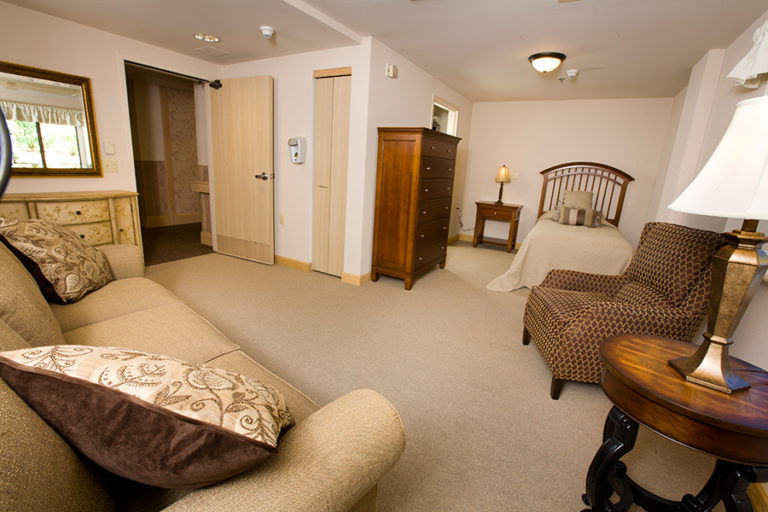 assistedlivingbedroom Cedar Crest